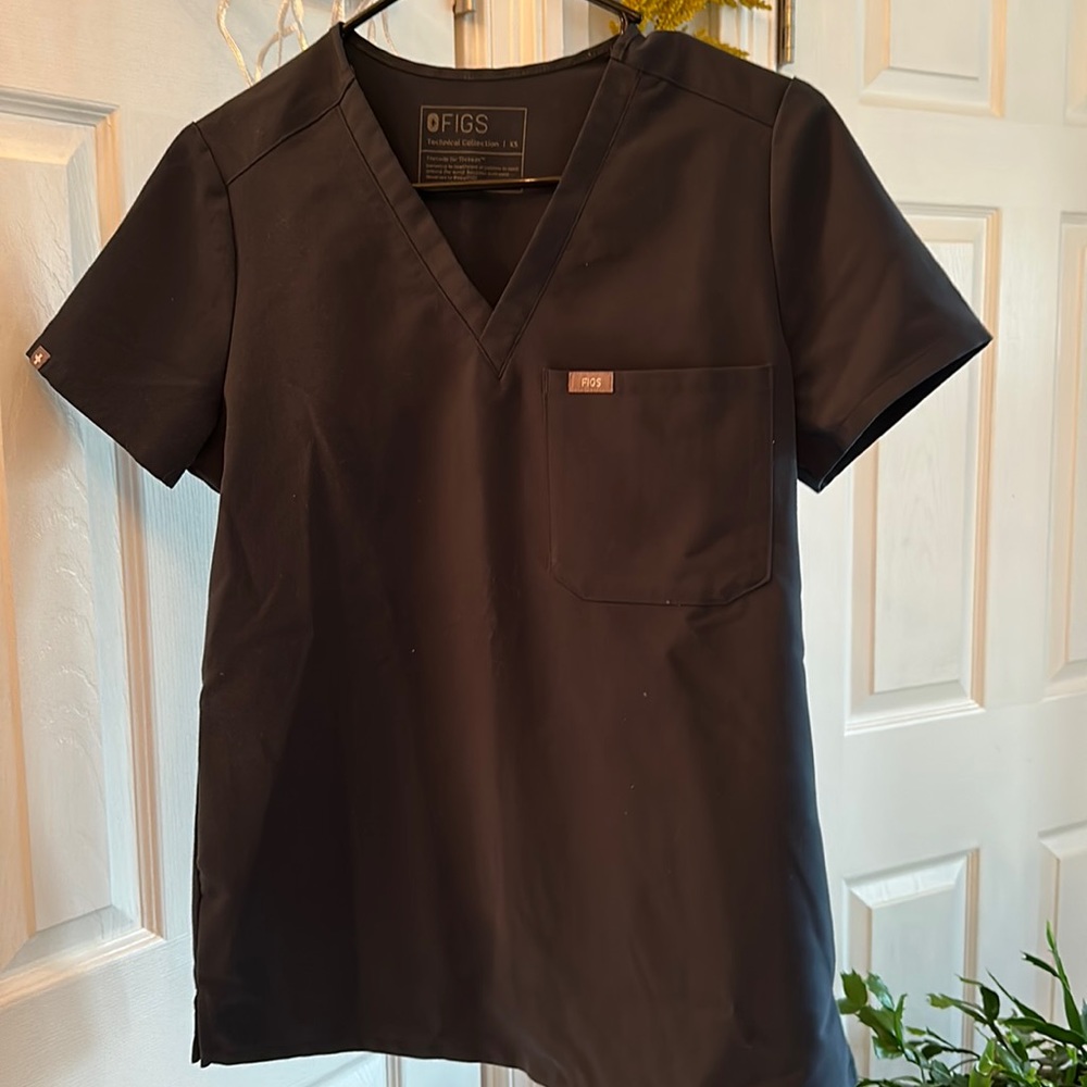 Figs blue XS one pocket top